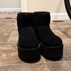 UGG platform boot